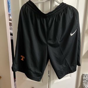 NWOT Nike Tennessee basketball shorts